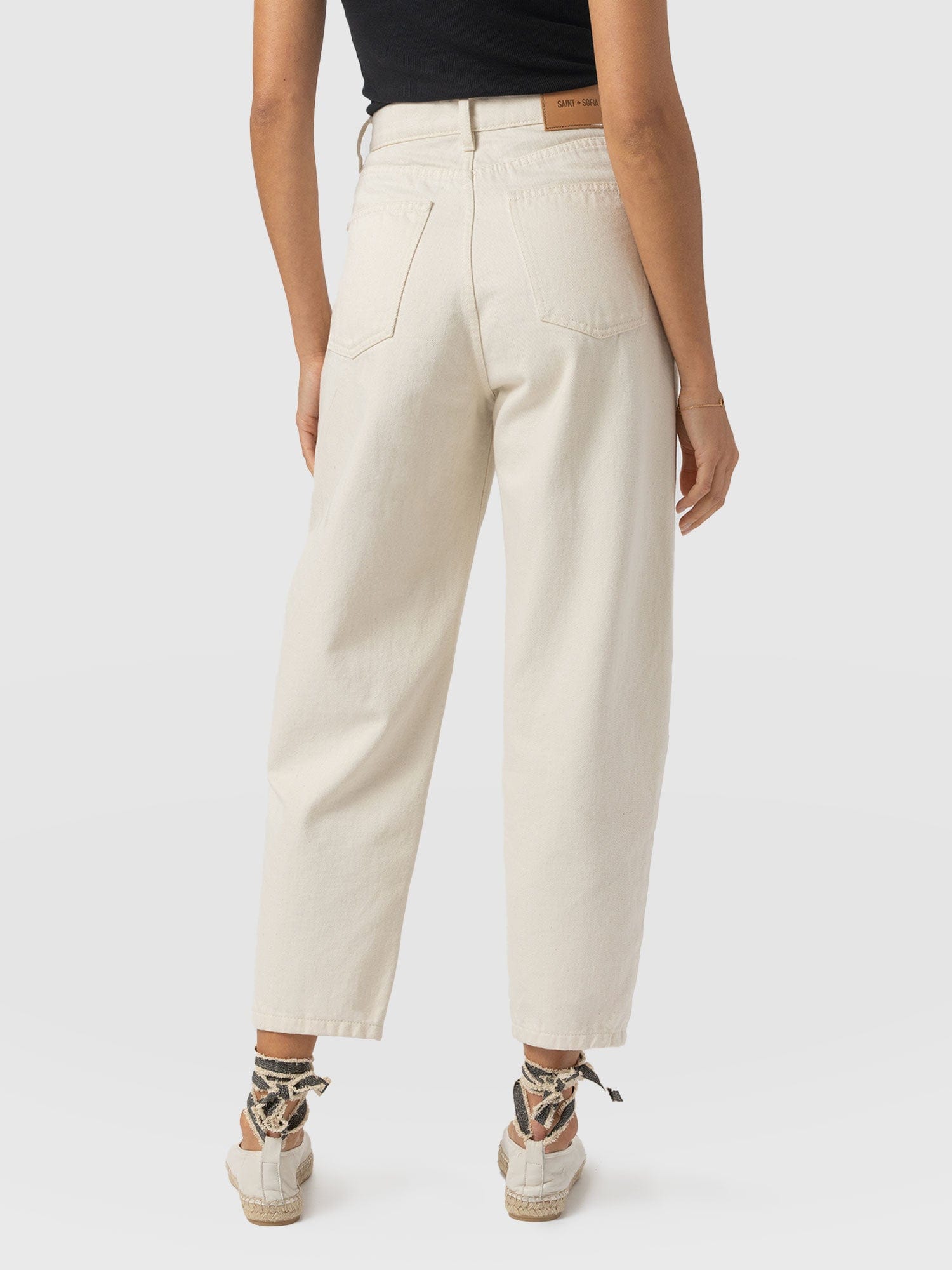 Barrel Leg Jean - Cream - Women's Denims | Saint + Sofia® USA
